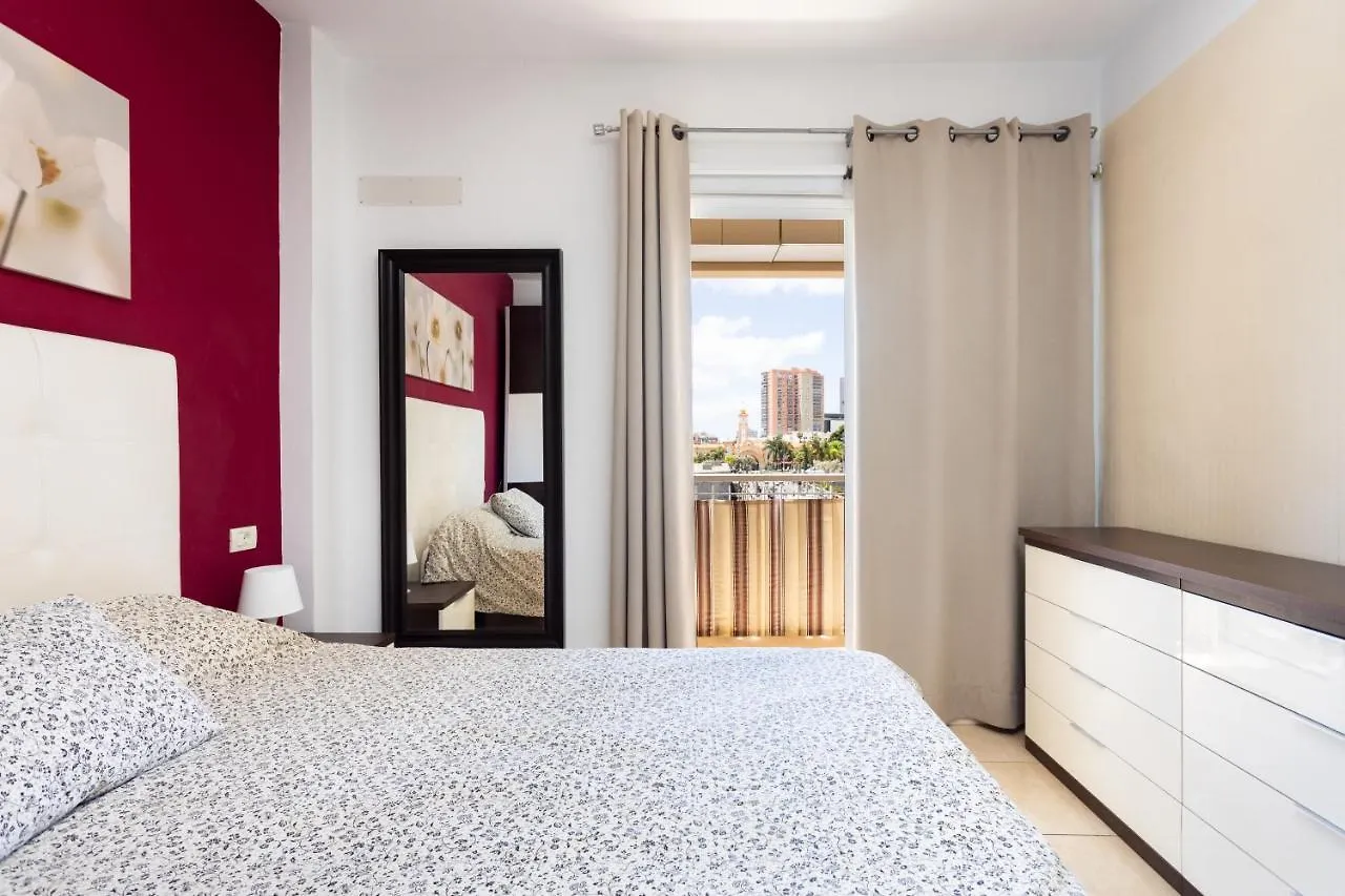 Apartamento Home2Book Charming Santa Cruz Urban Center, Terrace